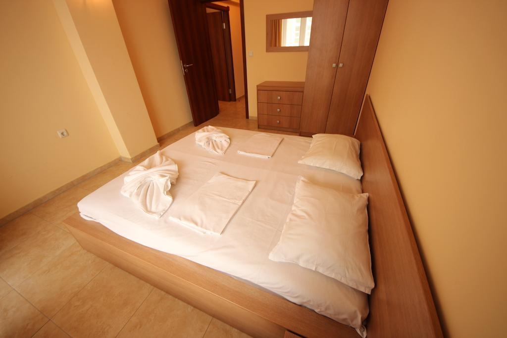 Menada Sea Regal Apartments ساني بيتش الغرفة الصورة