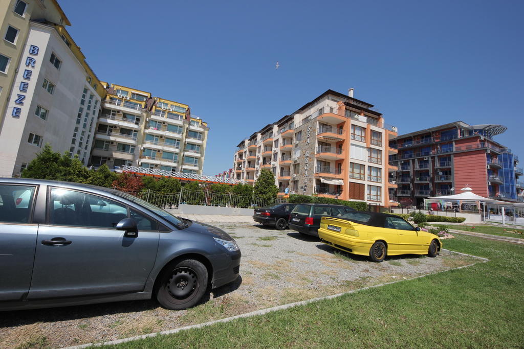 Menada Sea Regal Apartments ساني بيتش المظهر الخارجي الصورة