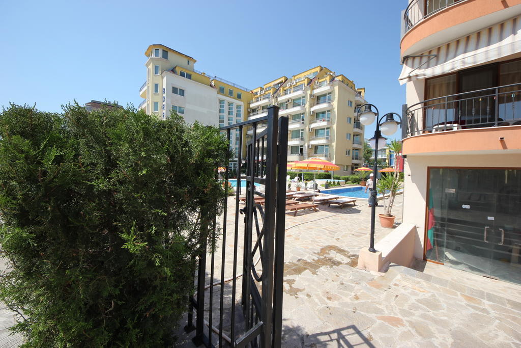 Menada Sea Regal Apartments ساني بيتش المظهر الخارجي الصورة