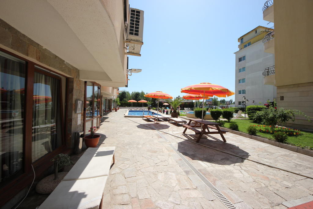 Menada Sea Regal Apartments ساني بيتش المظهر الخارجي الصورة