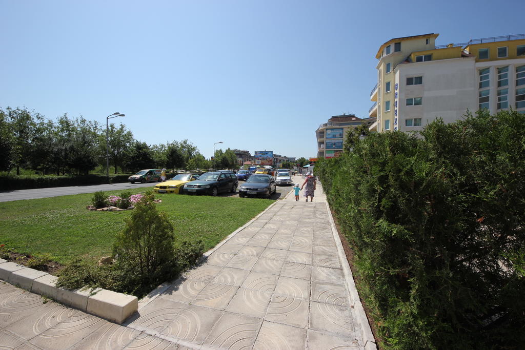 Menada Sea Regal Apartments ساني بيتش المظهر الخارجي الصورة