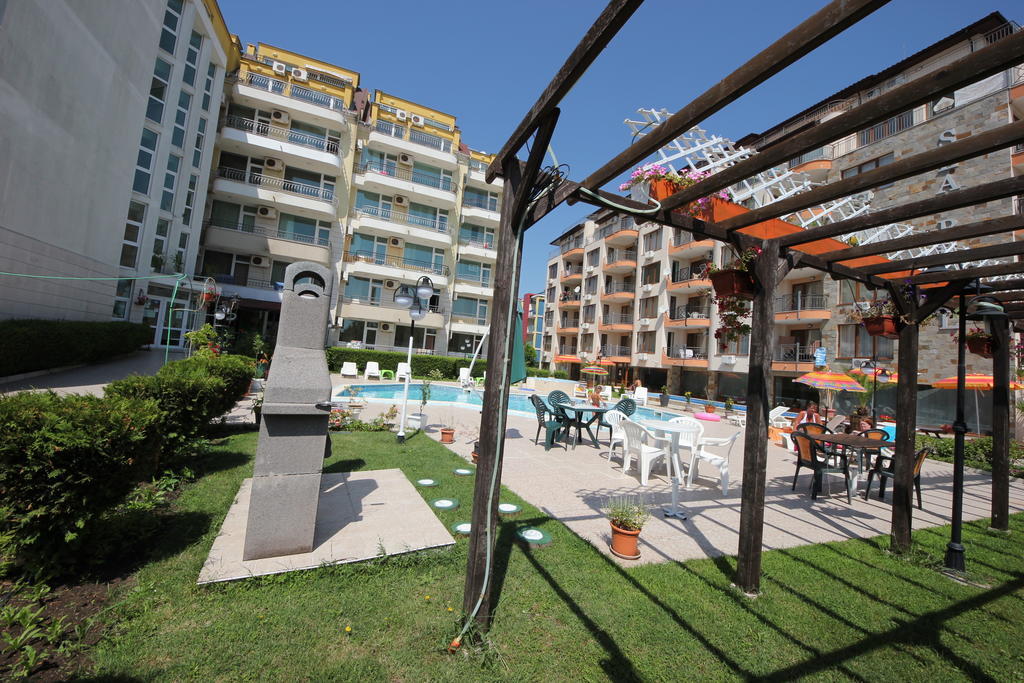 Menada Sea Regal Apartments ساني بيتش المظهر الخارجي الصورة